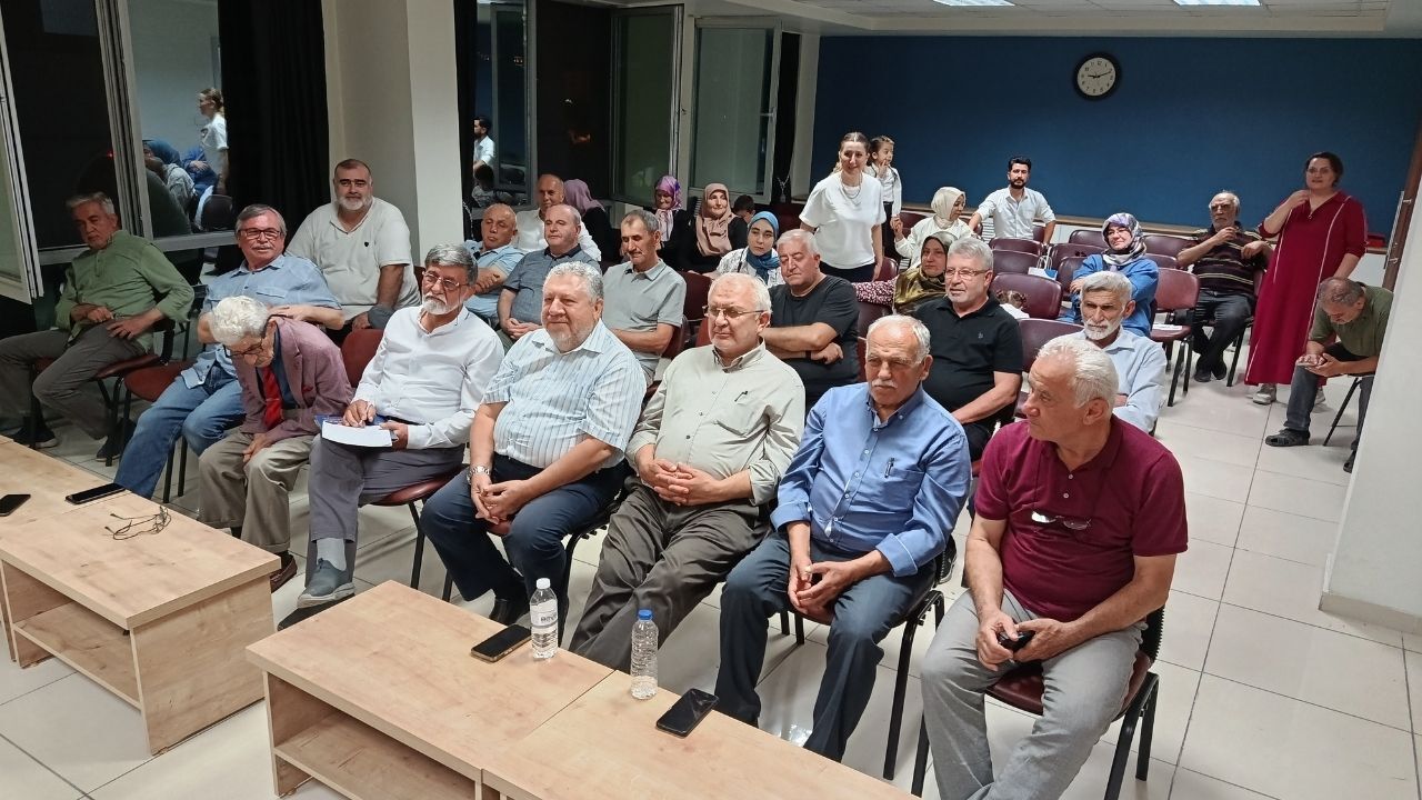 Kırmızı Ve Beyaz Modern Son Dakika Haberleri Youtube Küçük Resmi 2026 08 19T134626.879
