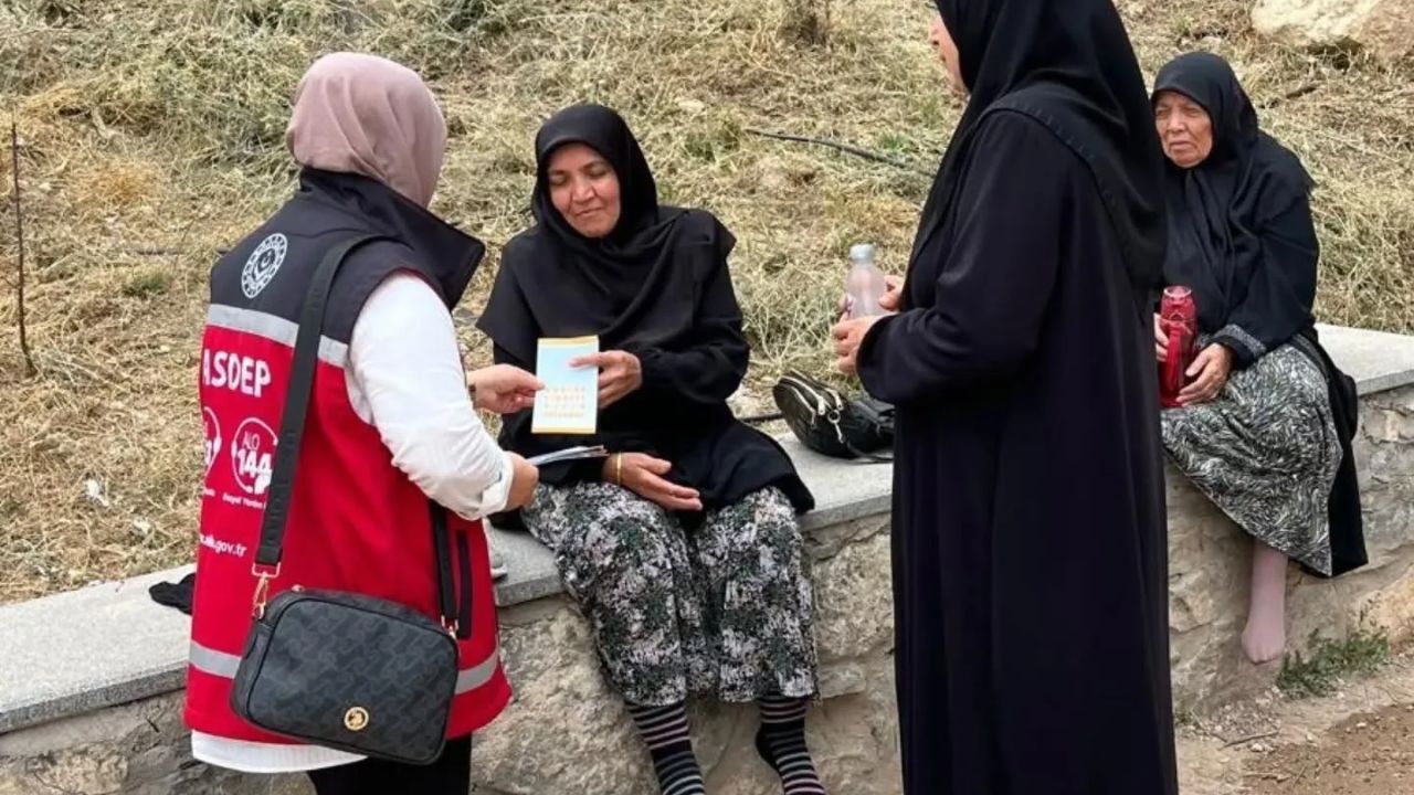 Kırmızı Ve Beyaz Modern Son Dakika Haberleri Youtube Küçük Resmi 2026 08 21T135818.924