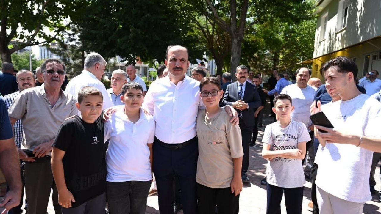 Kırmızı Ve Beyaz Modern Son Dakika Haberleri Youtube Küçük Resmi 2026 08 28T142311.937