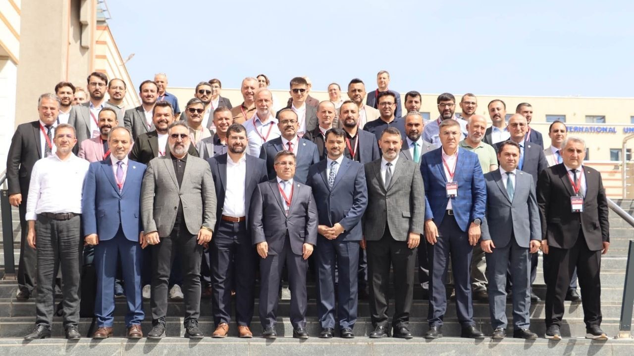 Kırmızı Ve Beyaz Modern Son Dakika Haberleri Youtube Küçük Resmi 2026 08 28T173326.362
