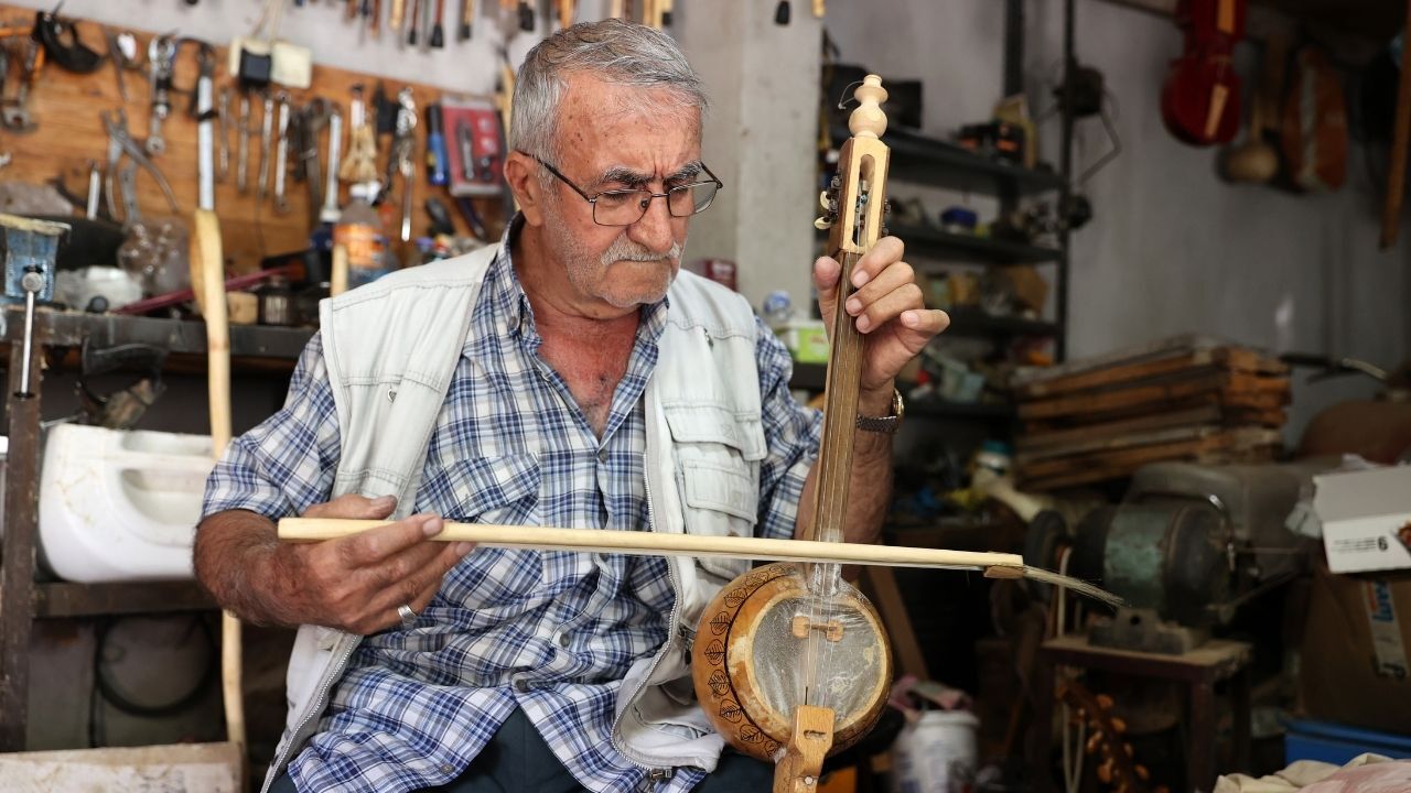 Kırmızı Ve Beyaz Modern Son Dakika Haberleri Youtube Küçük Resmi (78)-5