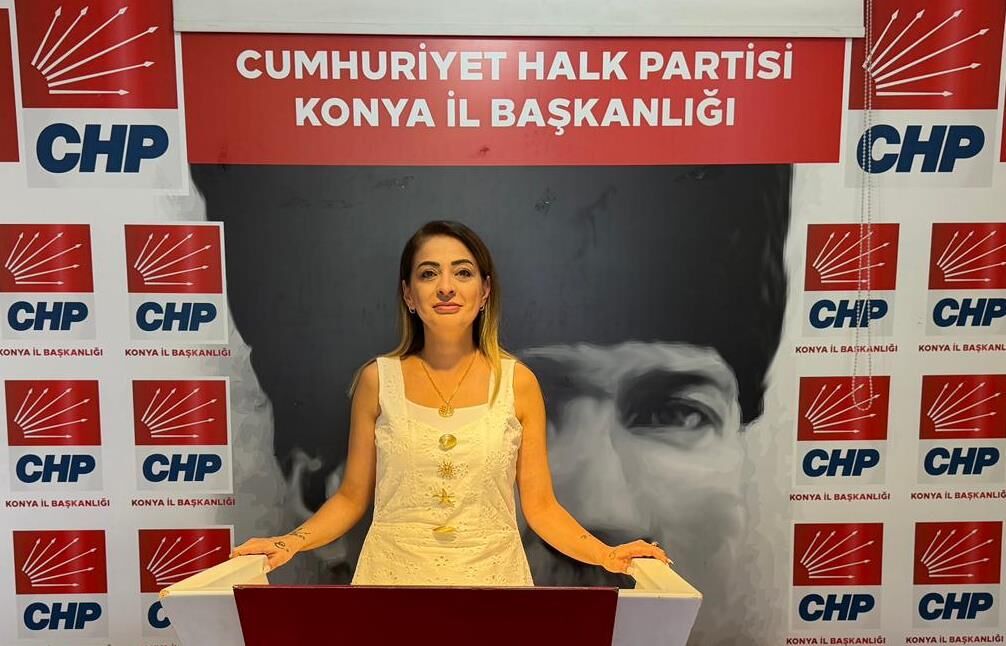Chp Kadın Kolları Genel Başkan Yardımcısı Ve Konya Kadın Kolları Başkanı Fatma Gül Foto