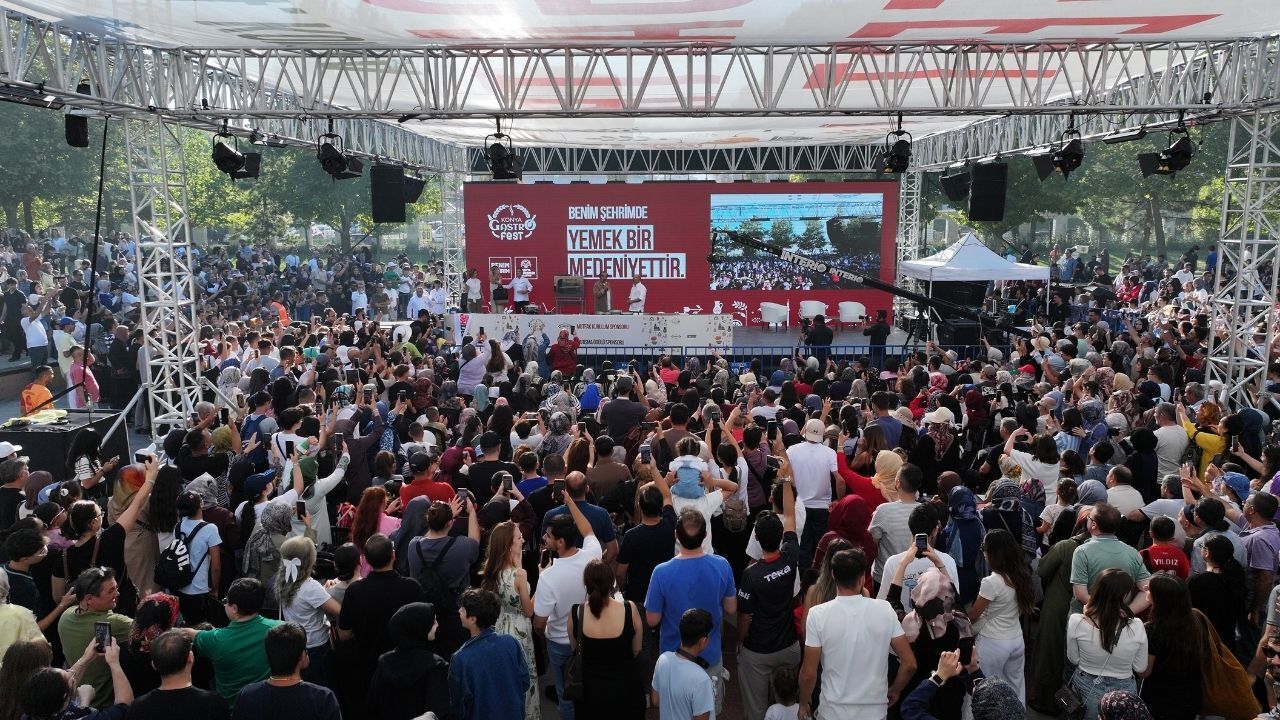 Kırmızı Ve Beyaz Modern Son Dakika Haberleri Youtube Küçük Resmi 2026 09 07T102152.668