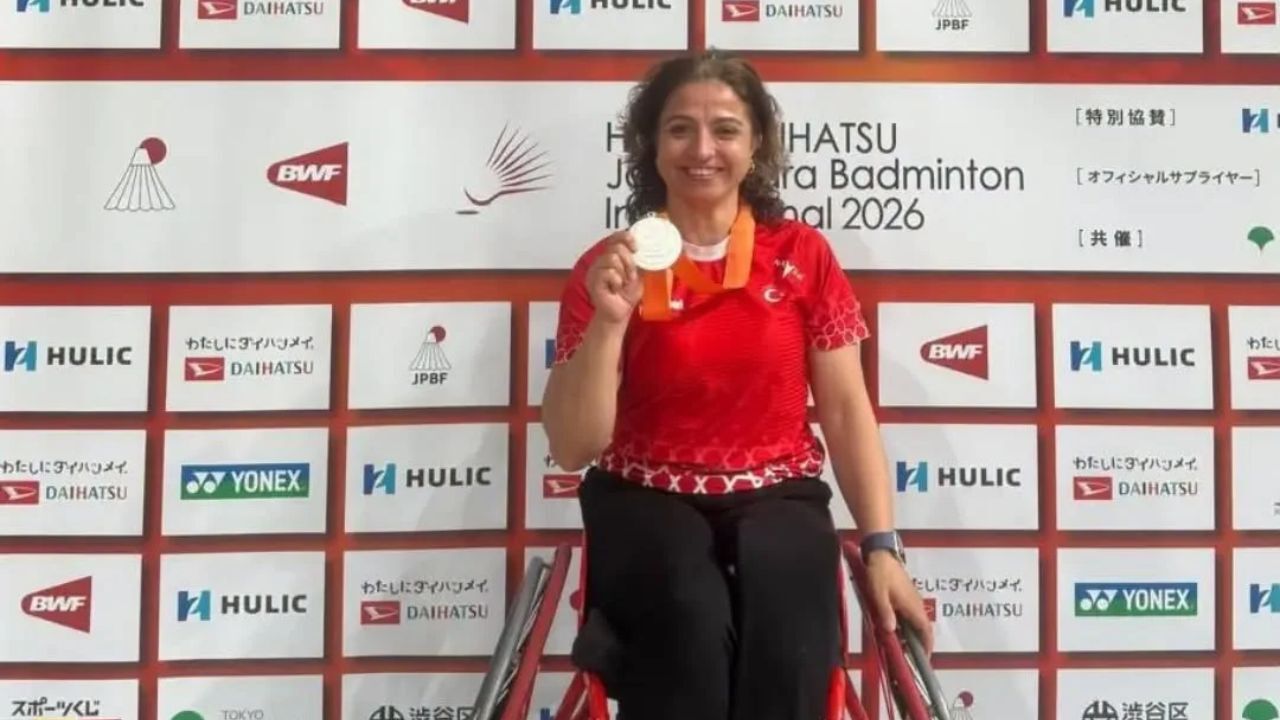 Kırmızı Ve Beyaz Modern Son Dakika Haberleri Youtube Küçük Resmi 2026 09 15T114636.968