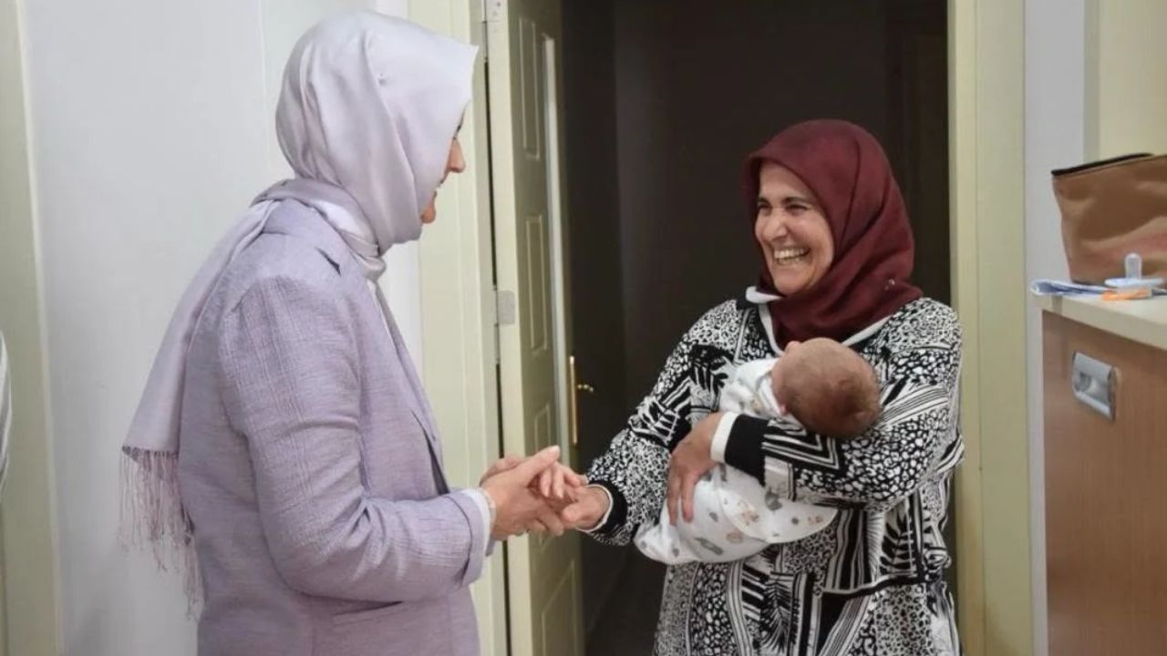 Kırmızı Ve Beyaz Modern Son Dakika Haberleri Youtube Küçük Resmi 2026 09 16T142223.317