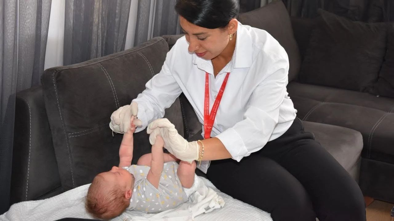 Kırmızı Ve Beyaz Modern Son Dakika Haberleri Youtube Küçük Resmi 2026 09 16T142235.527
