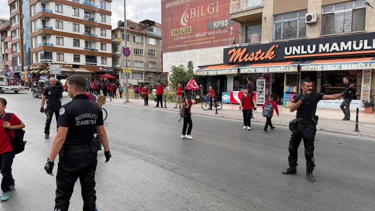 Kırmızı Ve Beyaz Modern Son Dakika Haberleri Youtube Küçük Resmi 2026 09 17T100457.314