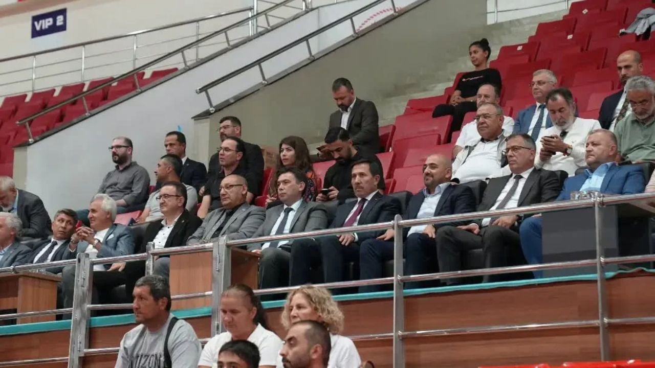 Kırmızı Ve Beyaz Modern Son Dakika Haberleri Youtube Küçük Resmi 2026 09 17T162408.262