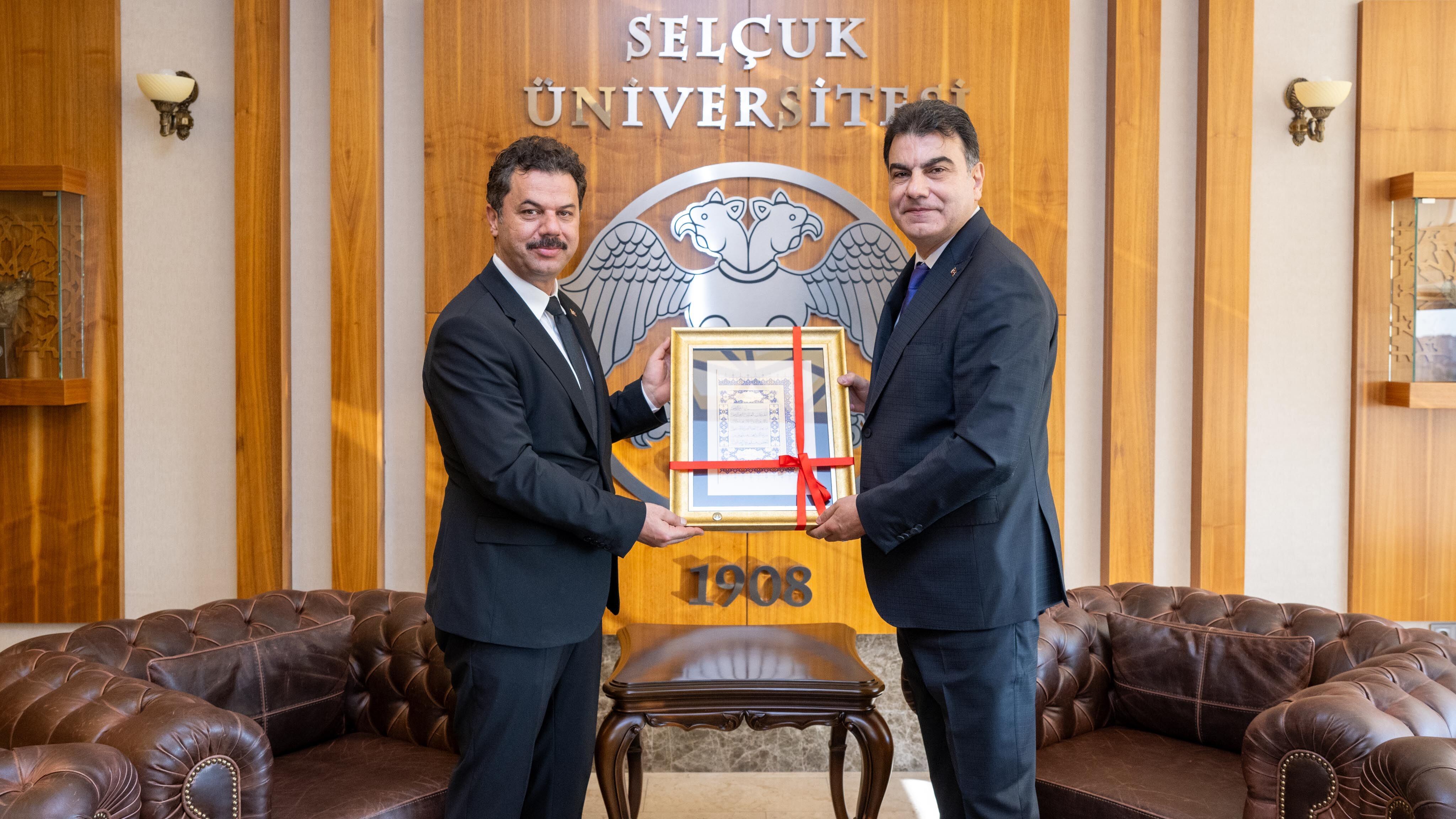 Millî Savunma Bakan Yardımcısı Heybet, Rektör Yılmaz’ı Ziyaret Etti (1)