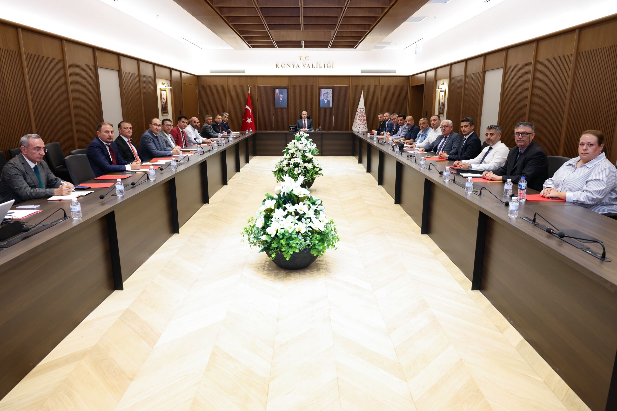 Konya turizmi için Vali İbrahim Akın başkanlığında toplandılar!