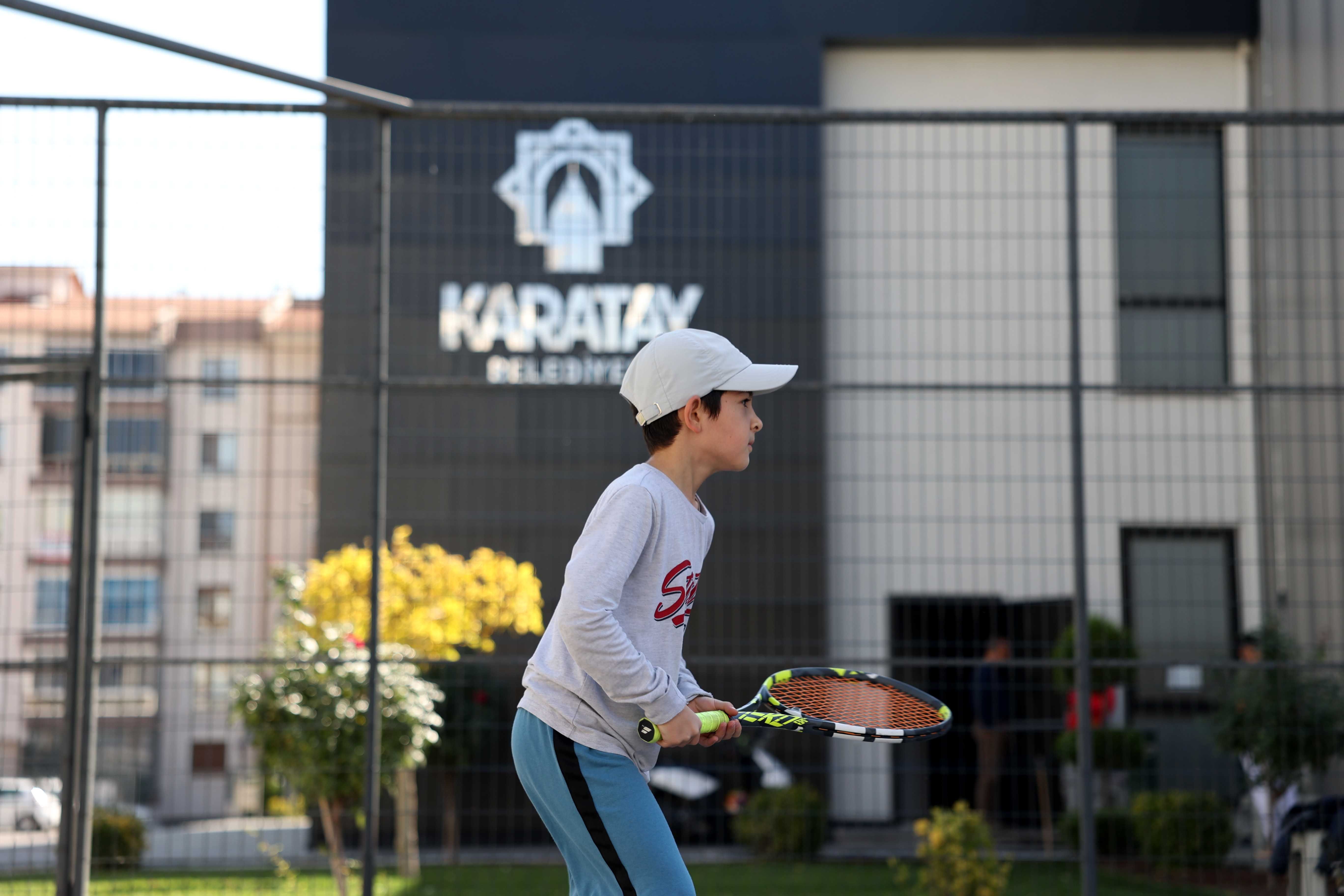 29 Eki̇m Cumhuri̇yet Bayrami Teni̇s Turnuvasi Karatay’da Tamamlandi (1)