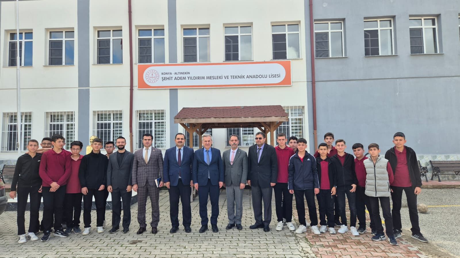 70 Altınekin Şehit Adem Yıldırım Mesleki Ve Teknik Anadolu Lisesini