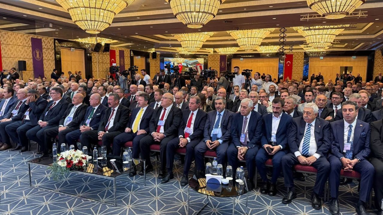 Kırmızı Ve Beyaz Modern Son Dakika Haberleri Youtube Küçük Resmi 2026 10 01T104017.074