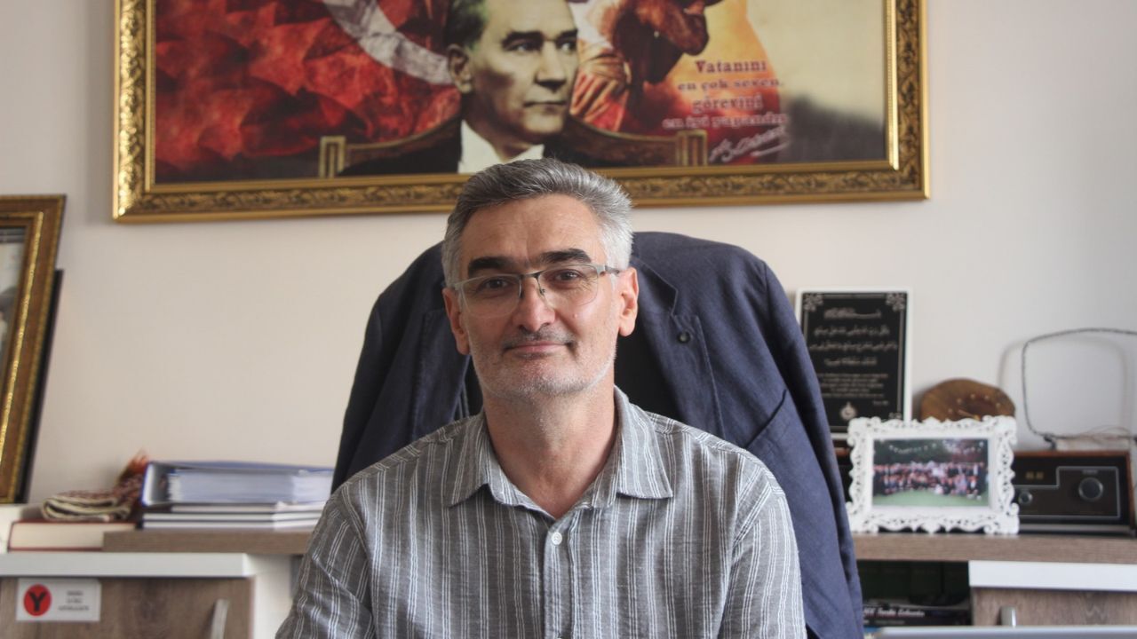 Kırmızı Ve Beyaz Modern Son Dakika Haberleri Youtube Küçük Resmi 2026 10 02T142802.588