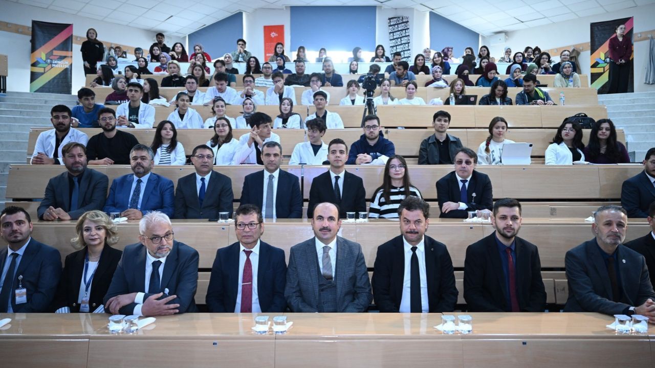 Kırmızı Ve Beyaz Modern Son Dakika Haberleri Youtube Küçük Resmi 2026 10 07T132603.158