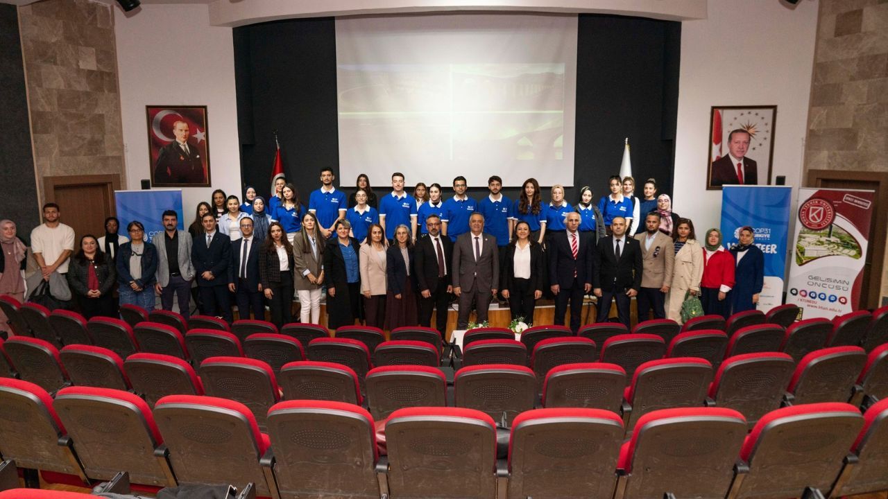 Kırmızı Ve Beyaz Modern Son Dakika Haberleri Youtube Küçük Resmi 2026 10 13T133644.293