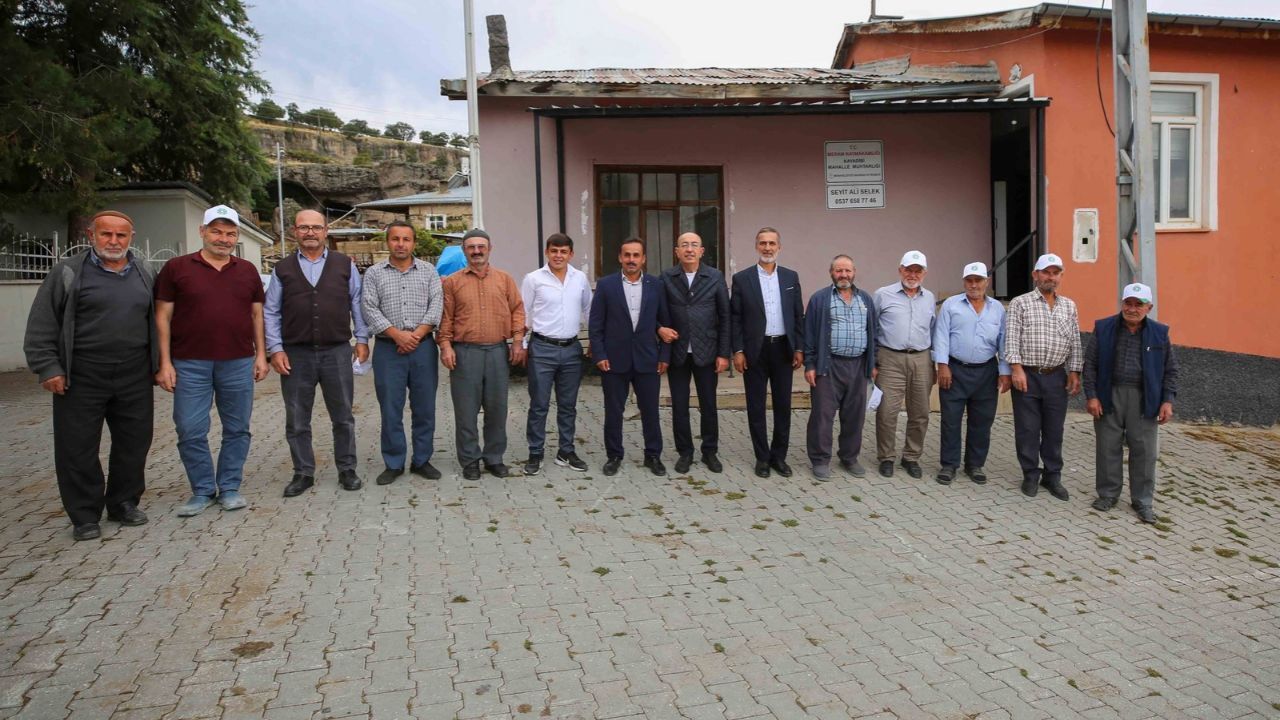Kırmızı Ve Beyaz Modern Son Dakika Haberleri Youtube Küçük Resmi 2026 10 14T112423.096