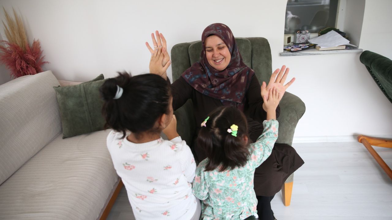 Kırmızı Ve Beyaz Modern Son Dakika Haberleri Youtube Küçük Resmi 2026 10 18T120233.548