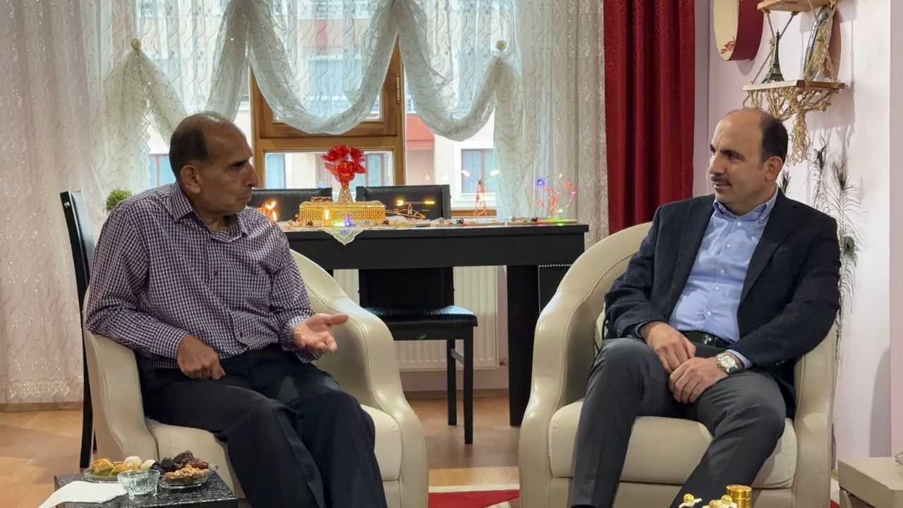 Kırmızı Ve Beyaz Modern Son Dakika Haberleri Youtube Küçük Resmi 2026 10 18T123349.687