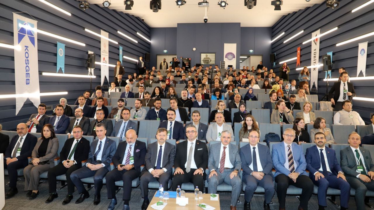 Kırmızı Ve Beyaz Modern Son Dakika Haberleri Youtube Küçük Resmi 2026 10 20T170236.937