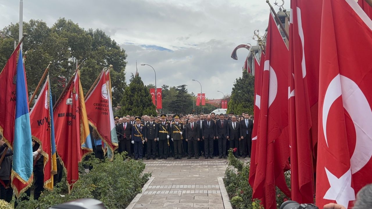 Kırmızı Ve Beyaz Modern Son Dakika Haberleri Youtube Küçük Resmi 2026 10 28T152128.880